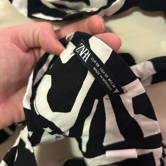 Zara abstract halter top - Picture 3 of 3